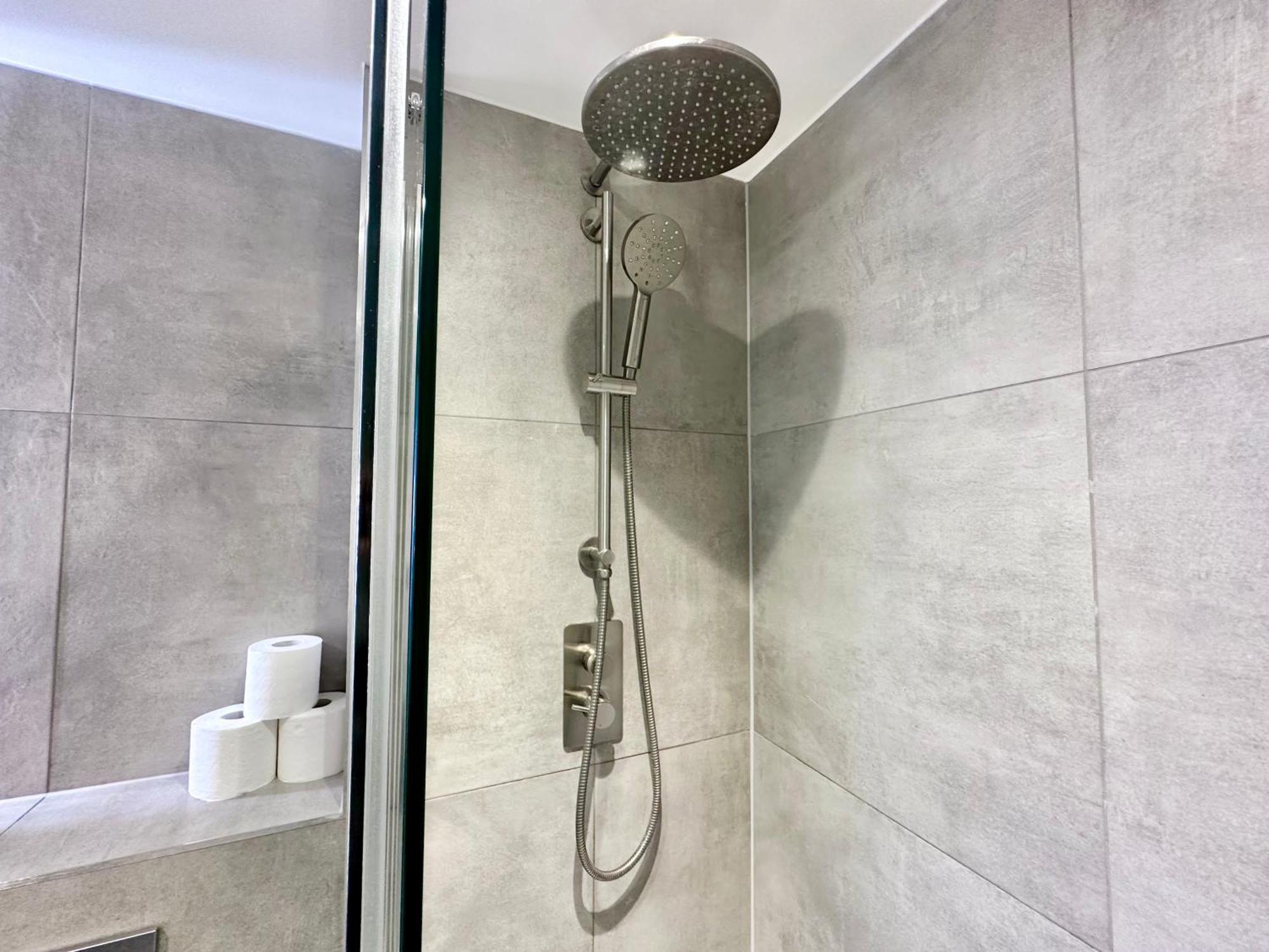 Icona Luxury Apartment With Minster Views & Allocated Parking Йорк Екстериор снимка